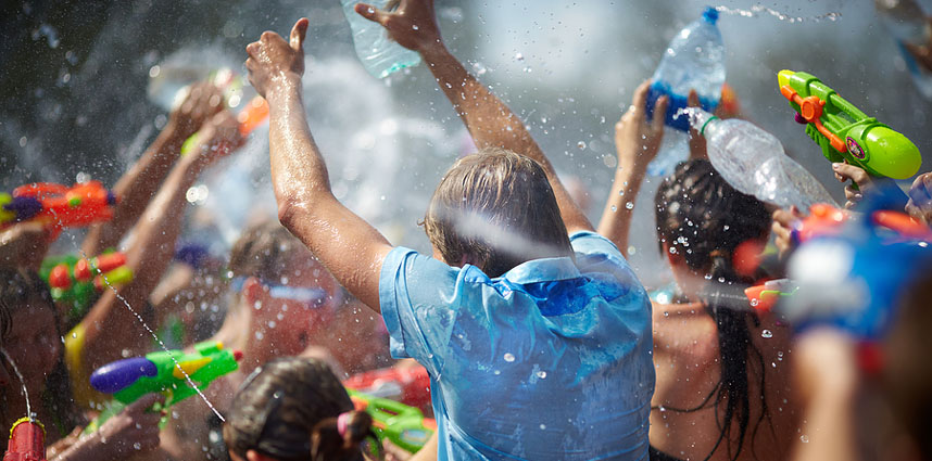 squirt gun fight